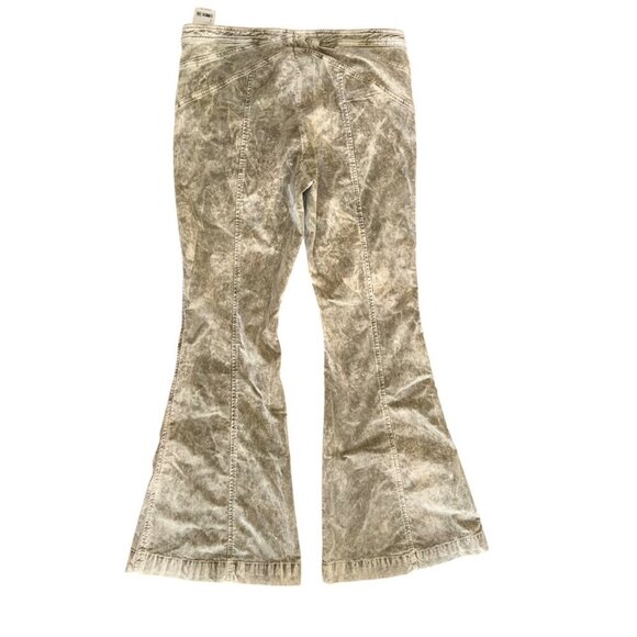 NWT Free People Fast Lane Low Rise Flare Pants in Crushed Rosemary - Picture 7 of 8